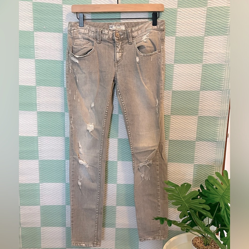 Free People Megs Distressed Skinny Jeans Gray Size 25